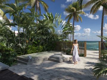 Departamento con alberca privada, frente al mar, en venta, Tankah, Tulum.