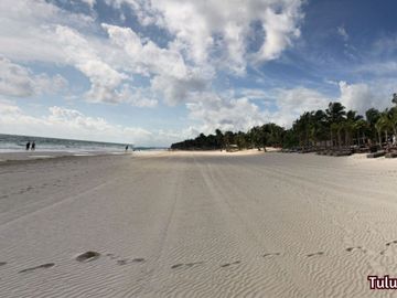 Departamento con alberca privada, frente al mar, en venta, Tankah, Tulum.