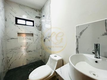 Casa Nueva con 3 Recámaras en Col. Astilleros