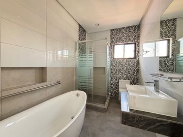 For Sale: 3 Bedrooms 3 Toilet and Bath Brand New House in Lot in Imus Cavite