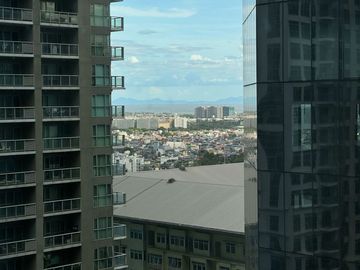 FOR SALE: Park Triangle Corporate Plaza, BGC