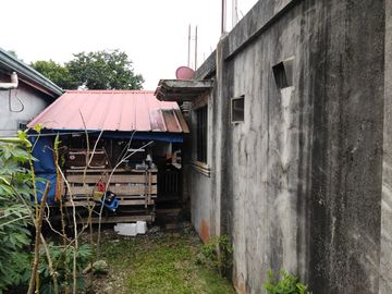 HOUSE WITH APARTMENTS FOR SALE / SILANG CAVITE, NEAR ACIENDA MALL