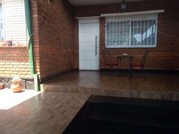 EN VENTA HERMOSA CASA 4 DORMITORIOS
