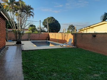 EN VENTA HERMOSA CASA 4 DORMITORIOS