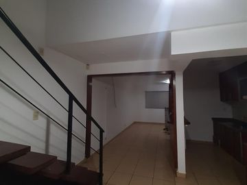 EN VENTA HERMOSA CASA 4 DORMITORIOS