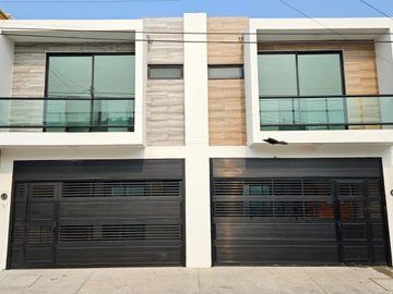 VENDO CASA EN ESTATUTO JURIDICO EN BOCA DEL RIO, VER