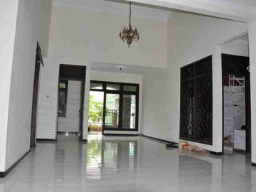 Rumah dijual di Soekarno Hatta Kota Malang