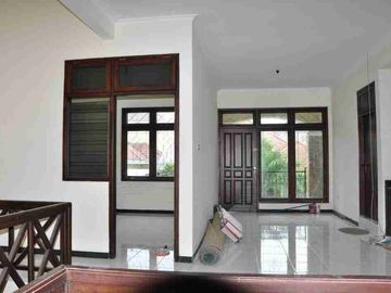 Rumah dijual di Soekarno Hatta Kota Malang
