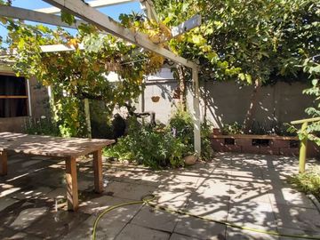 SE VENDE INM. DE 3 SITIOS Y CASA 5D, 2B, LIMACHE AV. PALMIRA ROMANO