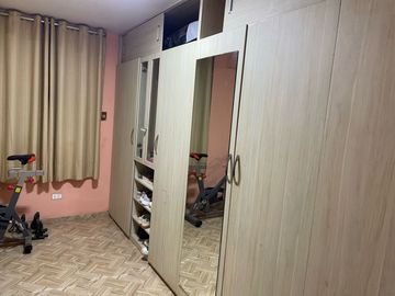 Se Vende Casa De 458M2 Con Área Libre, Amplio Departamento Y Tres Locales Comerciales En Av. Santa Cruz Huertos De Lurín – Lurín