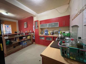Se Vende Casa De 458M2 Con Área Libre, Amplio Departamento Y Tres Locales Comerciales En Av. Santa Cruz Huertos De Lurín – Lurín