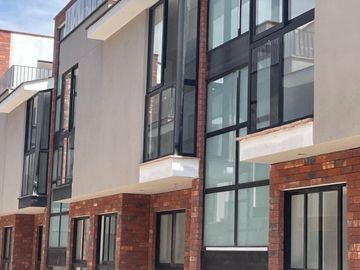 PREVENTA DE CASAS DE ESTRENO EN YANAHUARA