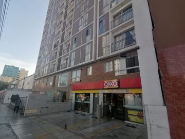 Departamento De 3 Dormitorios, Balcón, Espectacular Vista. Cerca A Todo, Áreas Comunes, Piscina, Zona De Parrilla, Juegos Para Niños.