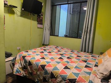 ¡Vive E Invierte En Una Sola Propiedad! 💼🏠 Casa Multifamiliar En Los Olivos