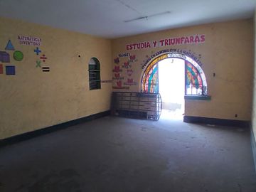 EXCELENTE OPORTUNIDAD DE INVERSIÓN!!! SE VENDE CASA COMO TERRENO ZONIFICACIÓN RDA COMPATIBLE CON CZ EN AV. SALAVERRY