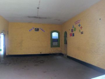 EXCELENTE OPORTUNIDAD DE INVERSIÓN!!! SE VENDE CASA COMO TERRENO ZONIFICACIÓN RDA COMPATIBLE CON CZ EN AV. SALAVERRY
