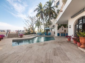 Casa en Venta, Condominio La Punta. Manzanillo, Colima