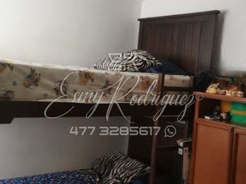 CASA EN VENTA EN PORTALES DE LA ARBOLEDA (La Marina y Echeveste), León,Gto; 3 REC, EQUIPADA.