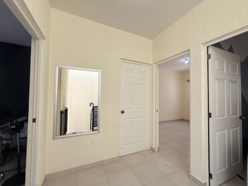 Casa en venta en Alta California, dentro de coto