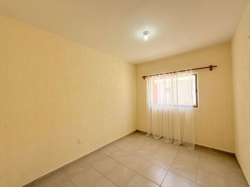 Casa en venta en Alta California, dentro de coto