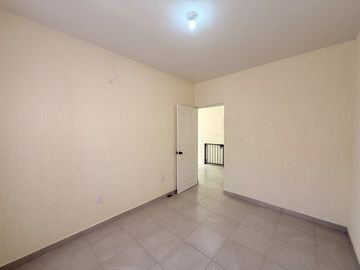 Casa en venta en Alta California, dentro de coto