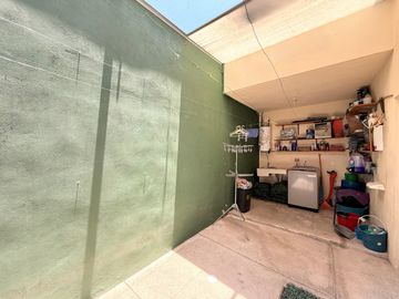 Casa en venta en Alta California, dentro de coto