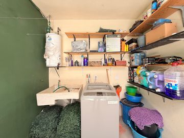 Casa en venta en Alta California, dentro de coto