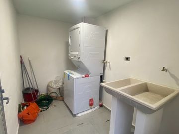 ¡AHORA CON MEJOR PRECIO! CASA AMUEBLADA EN SANTIAGO, CENTRO MÉRIDA.