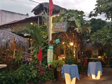 SAME RESTAURANT DE VENTA/RENTA CASA Y TERRENO NEGOCIABLE