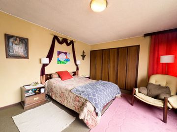 VENTA DEPARTAMENTO 3 DORMITORIOS, SECTOR LA MARISCAL CERCA A CANCILLERÍA