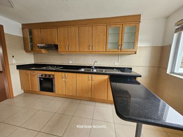 Tumbaco, Sector Gasolinera Puma, Amplio departamento de 3 dormitorios en venta