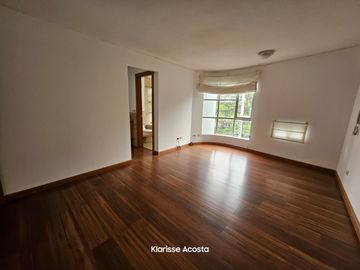 Tumbaco, Sector Gasolinera Puma, Amplio departamento de 3 dormitorios en venta
