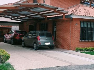 VENTA CASA CAMPESTRE HACENDA EL CASTILLO