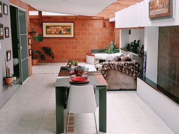 VENTA CASA CAMPESTRE HACENDA EL CASTILLO
