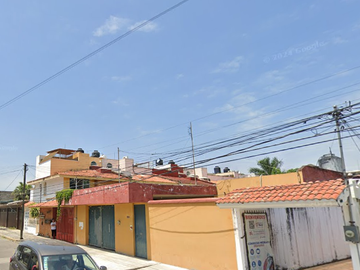 ¡OPORTUNIDAD ÚNICA! VENTA DE CASA EN CALLE 6, COLONIA CAZADORES, POZA RICA. VERACRUZ