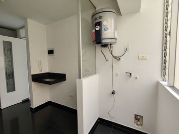 Vendo Dpto 100M2 03 Dorm Con Cochera - Piso 9 Vista a la Panamericana Sur - San Ignacio De Monterrico Santiago De Surco