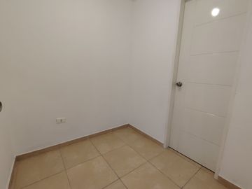 Vendo Dpto 100M2 03 Dorm Con Cochera - Piso 9 Vista a la Panamericana Sur - San Ignacio De Monterrico Santiago De Surco