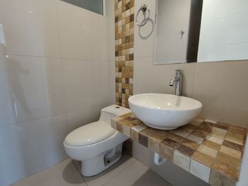 Vendo Dpto 100M2 03 Dorm Con Cochera - Piso 9 Vista a la Panamericana Sur - San Ignacio De Monterrico Santiago De Surco