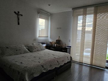 VENDO CASA PRECIOSA EN CONJUNTO CERRADO EN LA FLORIDA, MANIZALE,  DE 137M2 MAS DECK Y ZONA VERDE.