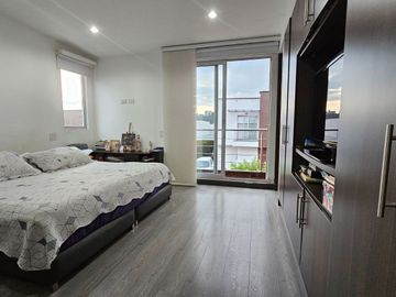 VENDO CASA PRECIOSA EN CONJUNTO CERRADO EN LA FLORIDA, MANIZALE,  DE 137M2 MAS DECK Y ZONA VERDE.
