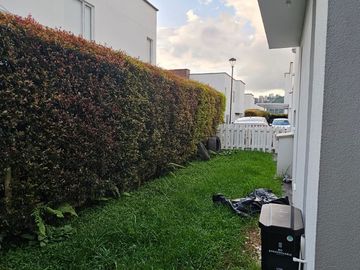 VENDO CASA PRECIOSA EN CONJUNTO CERRADO EN LA FLORIDA, MANIZALE,  DE 137M2 MAS DECK Y ZONA VERDE.