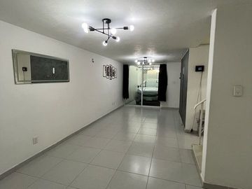 CASA EN VENTA CERCA DE PIRULES TLALNEPANTLA