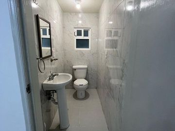 CASA EN VENTA CERCA DE PIRULES TLALNEPANTLA