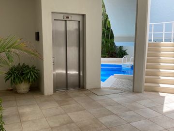 VENTA PH REMODELADO CANCUN SM 15