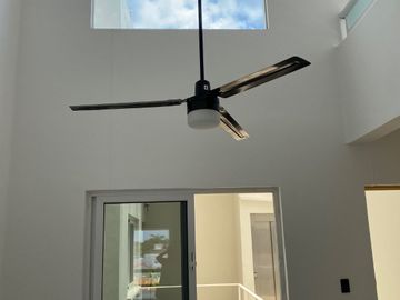 VENTA PH REMODELADO CANCUN SM 15
