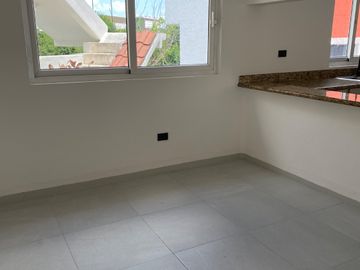 VENTA PH REMODELADO CANCUN SM 15