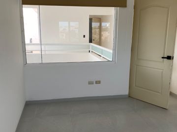 VENTA PH REMODELADO CANCUN SM 15