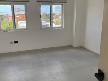 VENTA PH REMODELADO CANCUN SM 15