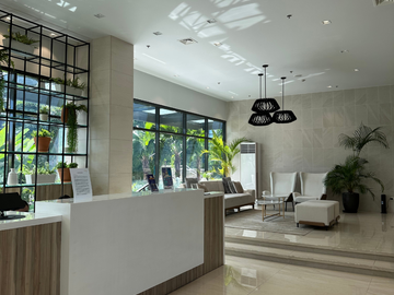 FOR SALE STUDIO CONDO WITH PARKING AT VIENTO TOWER 2 CERCA ALABANG