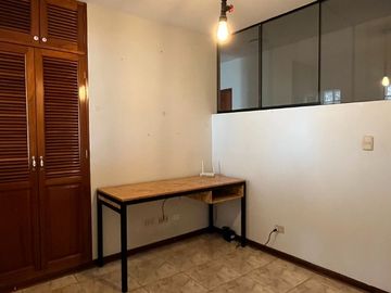 VENDO DPTO. EN SAN BORJA, amplios dormitorios, frente parque